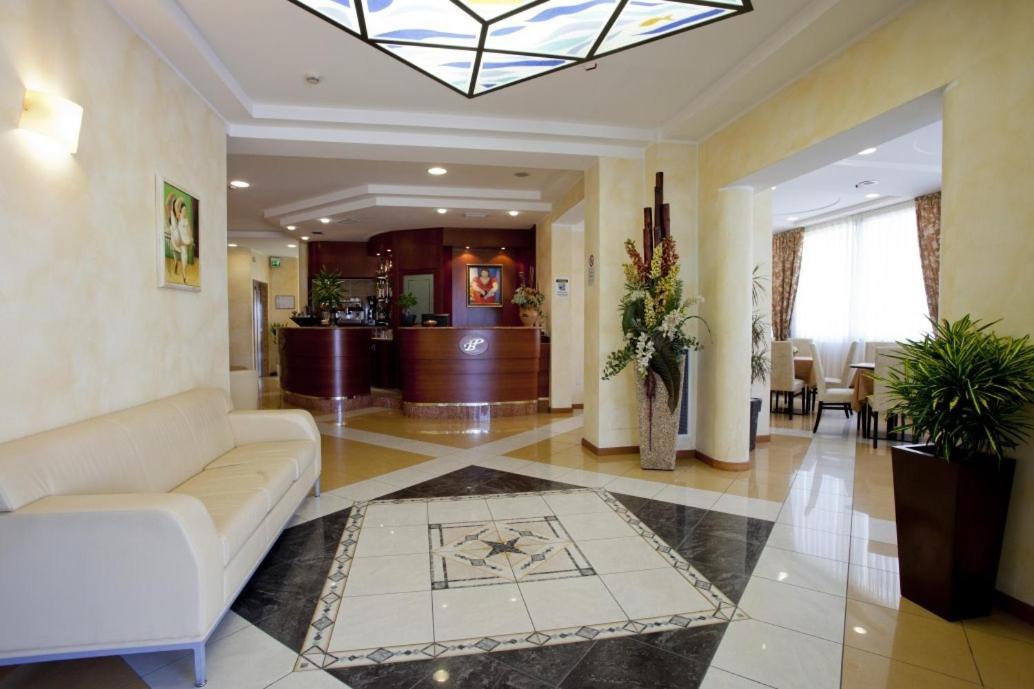 רימיני Hotel Palm Beach B&B Sea View מראה חיצוני תמונה